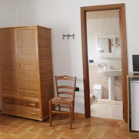 100 Mt Mare 3* Otranto